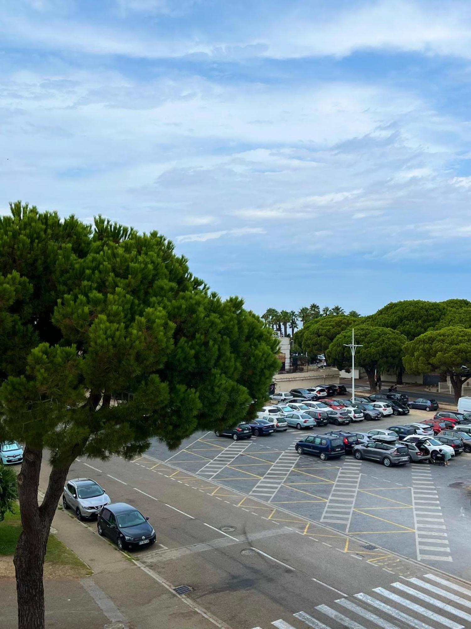 Devant La + Parking Appartement Le Grau-du-Roi